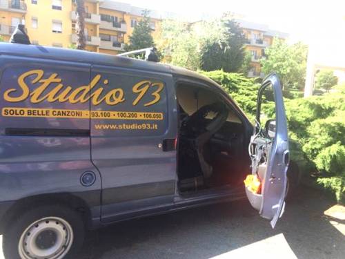 Attentato alla radio alle porte di Roma