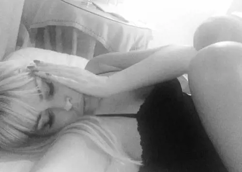 Loredana Lecciso, sempre sexy in tv e sul Web