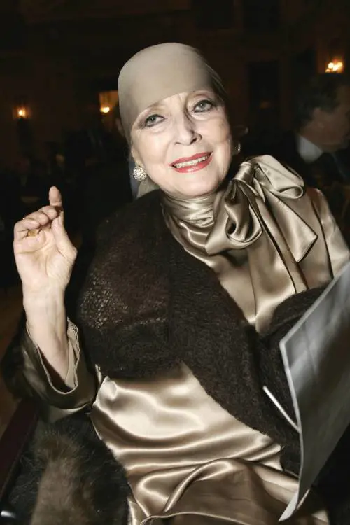 Valentina Cortese derubata dalle  governanti