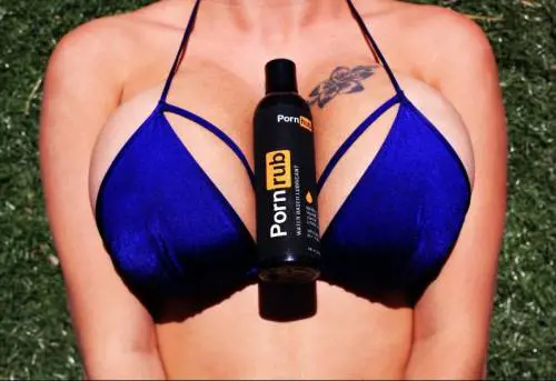 PornHub lancia i suoi lubrificanti