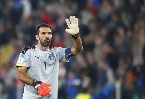 Buffon, quando i giganti fanno le papere