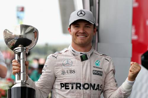 F1, Rosberg trionfa in Giappone. Ferrari giù dal podio