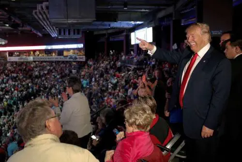 Trump, spunta un altro audio. Frasi volgari anche sulla figlia Ivanka