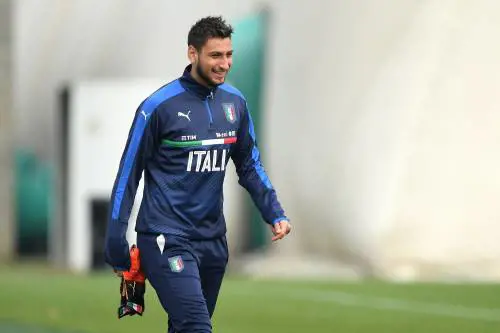 Raiola stuzzica: "Donnarumma caposaldo del Milan? Dipende dai cinesi"