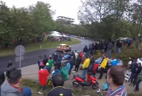 Tragedia al Rally di San Marino. L'auto travolge gli spettatori