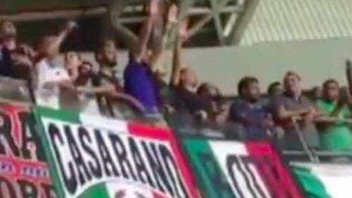 Fanno il saluto romano allo stadio: ultrà indagati dopo Israele-Italia