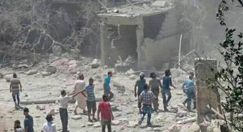 Siria, ribelli bombardano una scuola: 5 bambini morti