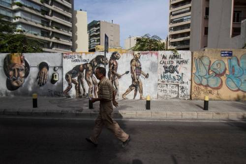 Da scimmia a kamikaze: non-evoluzione a Beirut