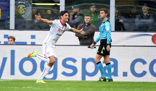 L'Inter crolla al Meazza, il Cagliari vince 2-1: Icardi contestato