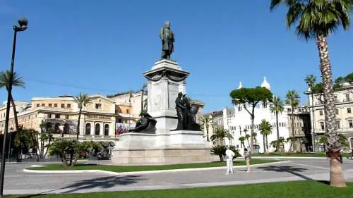 Roma, notte di risse tra "pariolini" e "coatti"