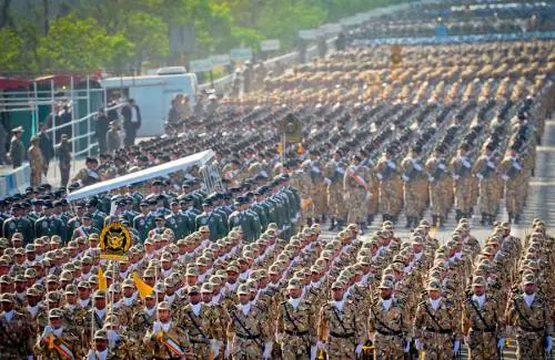 Così i pasdaran iraniani sfruttano guerra in Siria