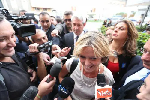 Sanità, due miliardi in più. L'esecutivo cerca sponde: "Voti pure l'opposizione"