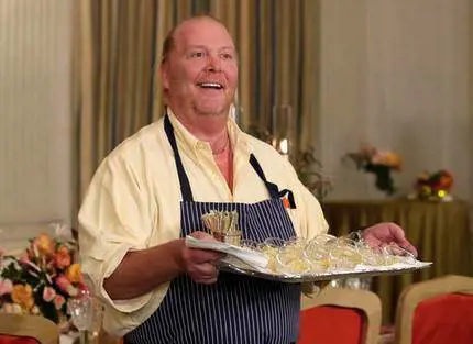 Dopo accuse di molestie Batali lascia i ristoranti ai Bastianich
