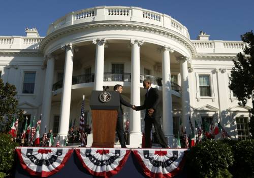 Obama a gamba tesa sul referendum: "Il sì aiuta l’Italia"