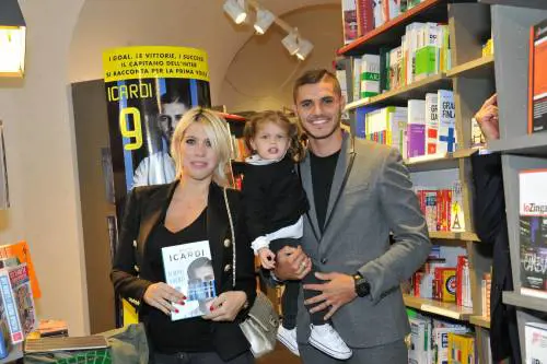 Wanda Nara: "Icardi resta all'Inter al 100%. La multa? In beneficenza"