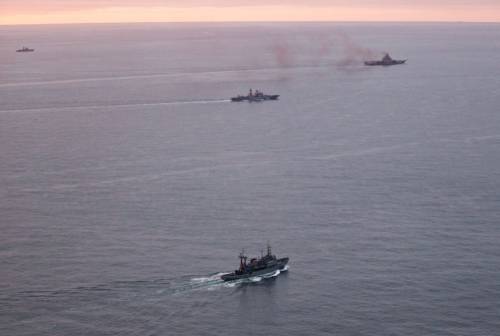 Megaflotta russa verso la Siria: seguita a vista dalla Royal Navy