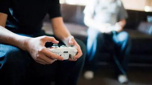 Quindicenne "malato di Playstation": il giudice lo manda in comunità