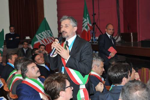 La rivolta dei sindaci del No per mandare a casa il governo