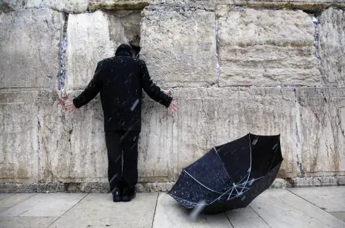 Gerusalemme, l'Unesco fa il bis. "Ebrei e cristiani non c'entrano"