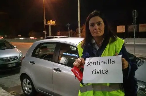 Roma, "sentinelle civiche" contro profughi, degrado e prostituzione
