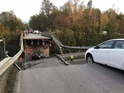 Cavalcavia crollato a Lecco, rimpallo di responsabilità: la Provincia contro l'Anas