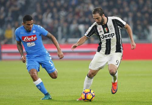 Higuain fa male al Napoli: la Juventus si impone 2-1 allo Stadium