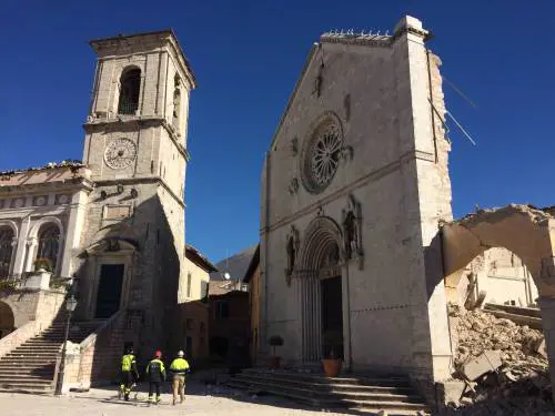Norcia in macerie