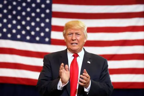 La rivoluzione di (fine) ottobre Ora Trump è solo a -1 E avanti nella decisiva Florida