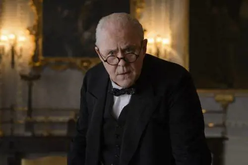 "Per parlare come Churchill ho messo il cotone nel naso"