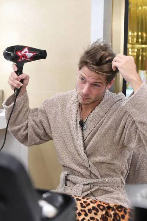 Grande Fratello Vip, Gabriele Rossi è il quarto finalista