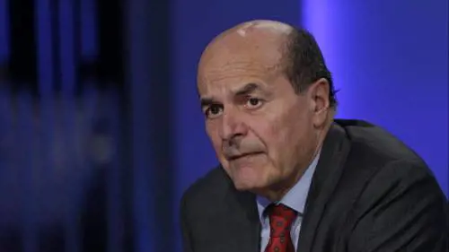 Bersani: "Renzi dica ciò che vuole fare, basta ai giochetti"