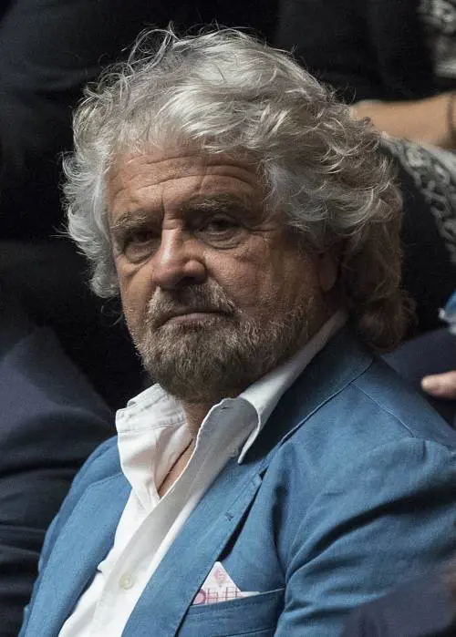 Grillo: "C'è uno spiraglio per un governo M5s"