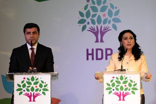 Turchia, la leader curda in carcere ora è fuori dal parlamento