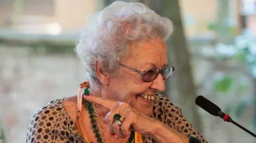 Il tovagliolo va a sinistra