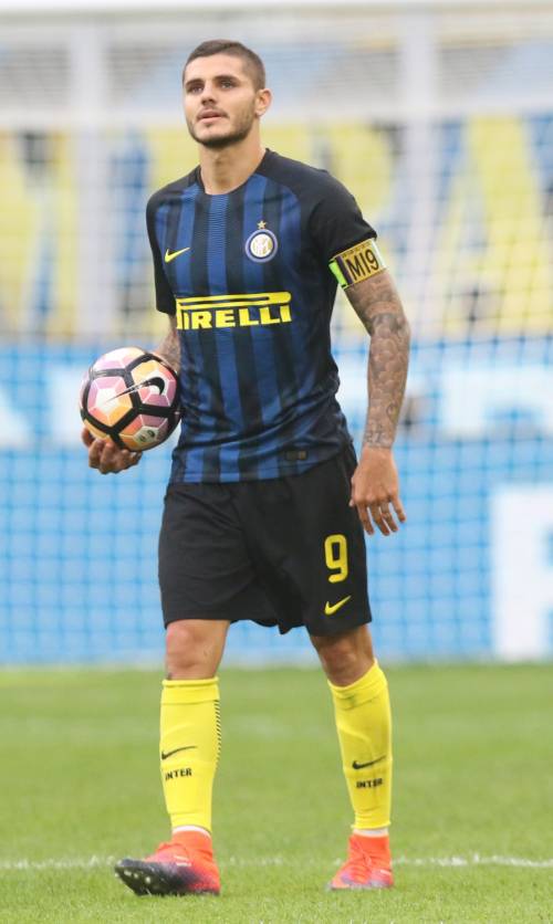 Icardi trascina l'Inter e dà respiro ai nerazzurri: col Crotone finisce 3-0
