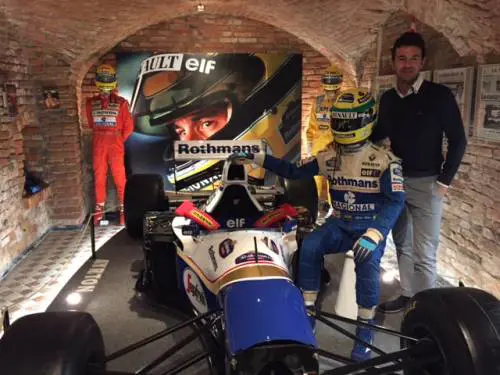 La pizzeria dove si mangia con la Formula 1 di Senna