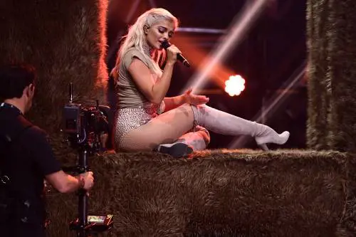 Justin Bieber e Lady Gaga sbancano gli Mtv Europe Music Awards 2016