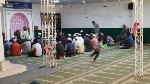 Lecce, con i soldi del microcredito la Chiesa finanzia un islamico