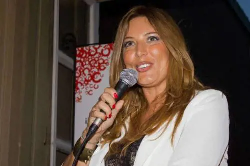 E la Lucarelli difende Gnocchi: "Il mio cane si chiamava Duce"