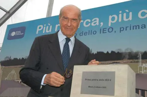 Veronesi, il figlio Alberto: "Non ha voluto essere curato" 