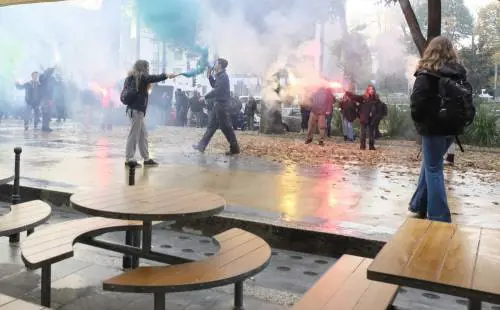 Quei "bravi ragazzi" a cui Sala consente di sfasciare Milano