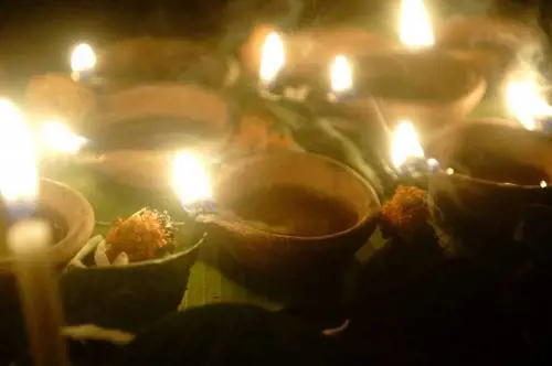 Le foto di questa festa indù vi lasceranno senza parole