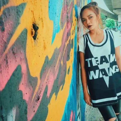 La proposta della modella malese Nora Danish: "Meno tasse per i belli"