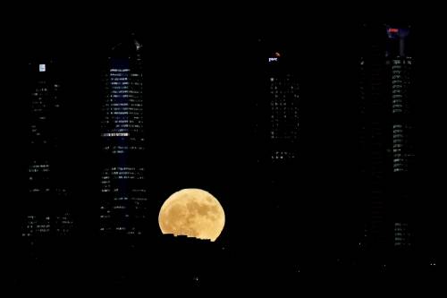 Superluna, le immagini più belle dal mondo 