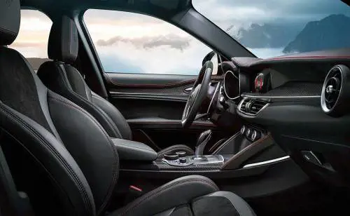 "La Fiat vuole scorporare l'Alfa Romeo e Maserati"