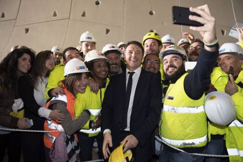 Infrastrutture e posti di lavoro: così Renzi si compra il Sì del Sud