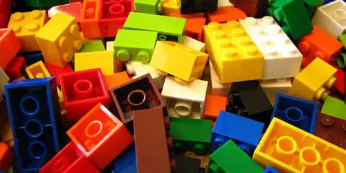Roma, fratellini distruggono il Titanic di Lego: genitori multati per 1500 euro