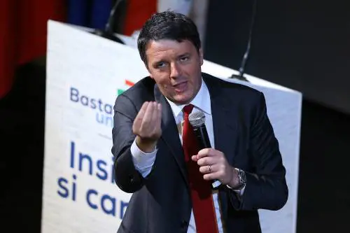 "Aiutiamoli a casa loro" E il Pd adesso si spacca