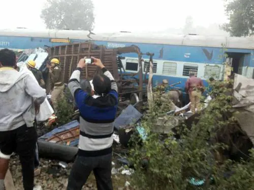 India, treno deraglia in un grave incidente ferroviario
