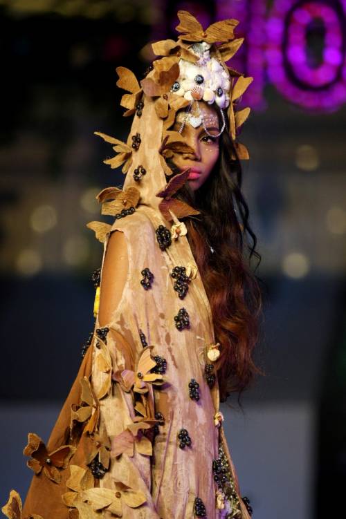Sulle passerelle colombiane la moda "biodegradabile"